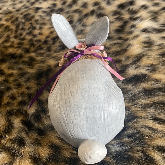 🆕Cute Ceramic Bunny Figure, OS - Picture 5 of 6